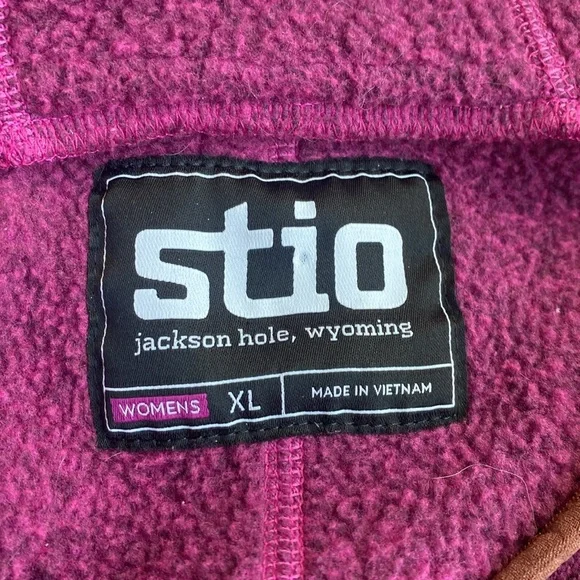 Stio Sweetwater Hooded Pullover.  Pink Magenta color.  Size XL - Picture 9 of 9